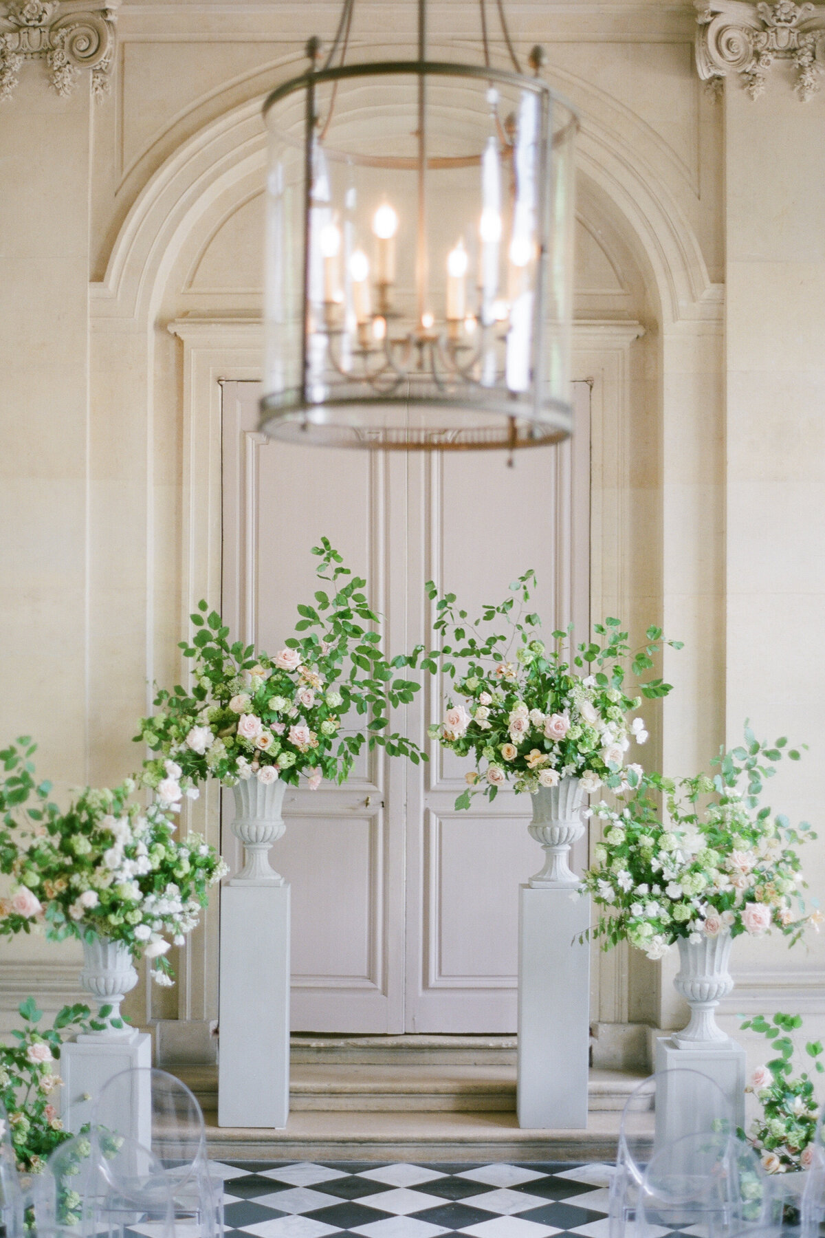 Jennifer Fox Weddings English speaking wedding planning & design agency in France crafting refined and bespoke weddings and celebrations Provence, Paris and destination Laurel-Chris-Chateau-de-Champlatreaux-Molly-Carr-Photography-58