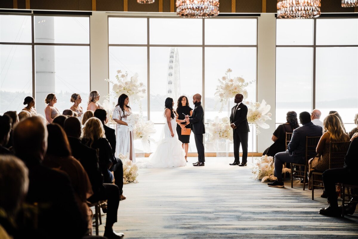 Four Seasons Hotel Seattle Wedding | Captured by Candace Photography | Seattle Wedding Photographer