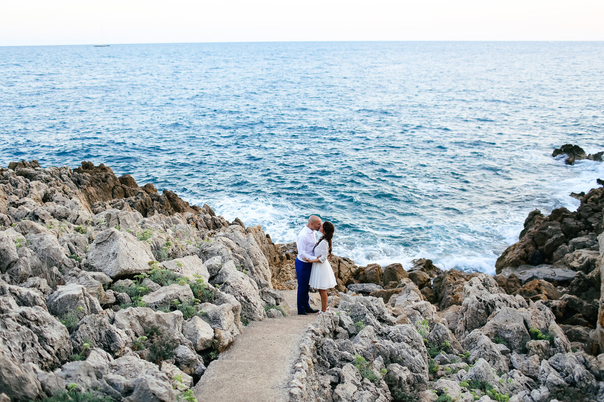 engagement-shoot-antibes-french-riviera-leslie-choucard-photography-24