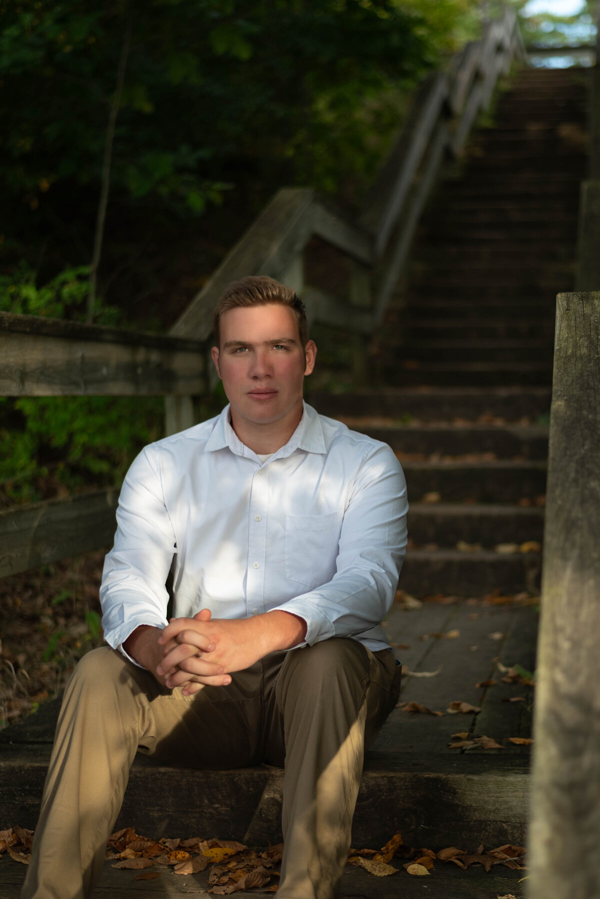 senior-portrait-dramatic