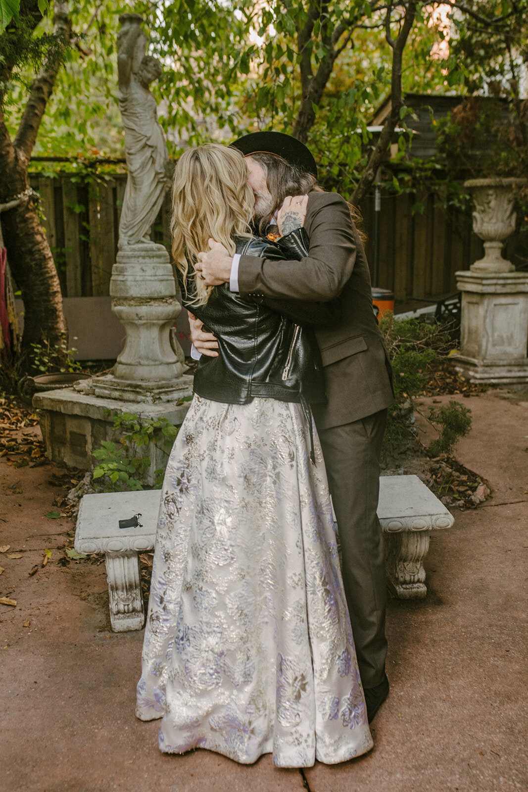toronto-city-elopement-darling-mansion-wedding-photogrphy-intimate-modern-stylish-2527