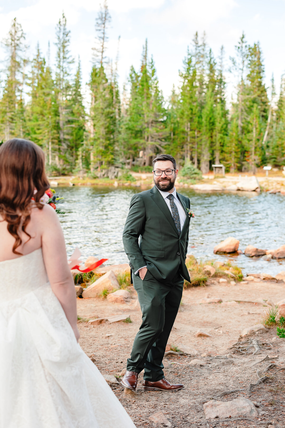 intimate-elopement-first-look-photo-couple