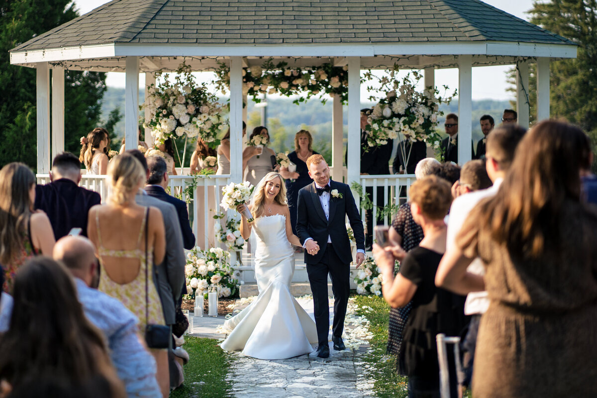 Thomas-Weddings-Caroline-Tim-wedding-muskoka-2021-0444