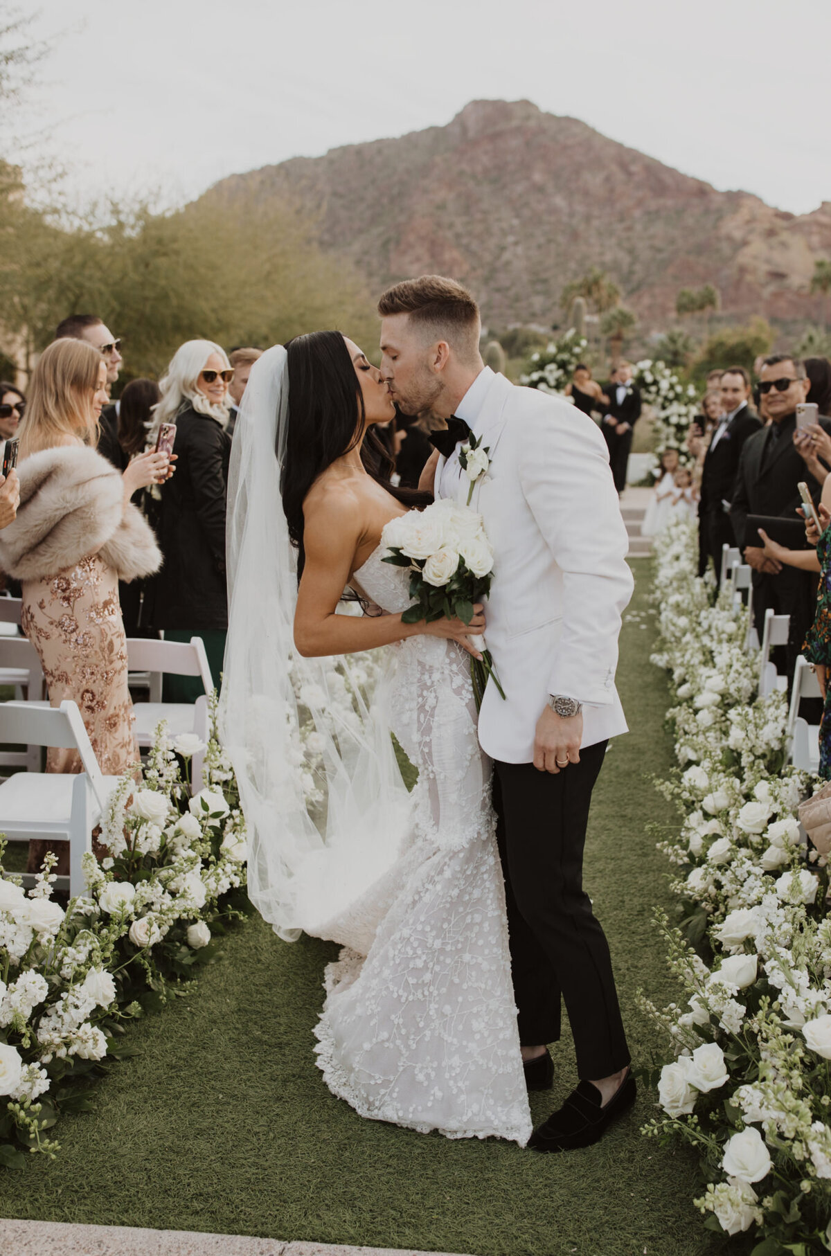 arizonawedding-lexandjake-812-1355x2048