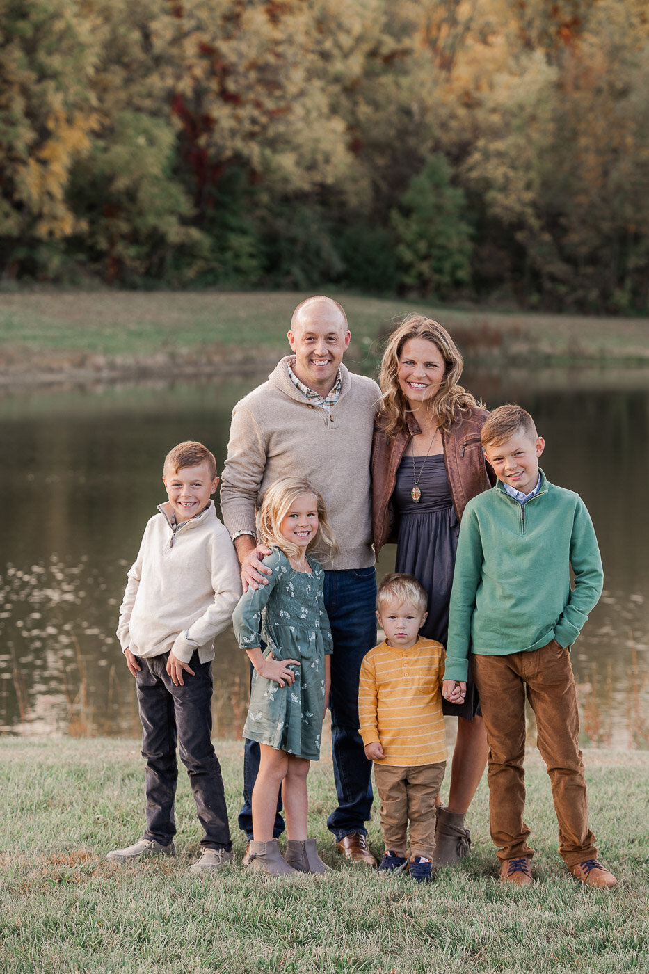 carmel-indiana-family-photographer-fall-pond-5