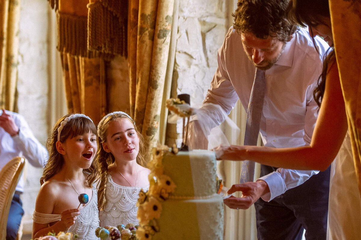 77 flowergirls-likes-lyons-cake
