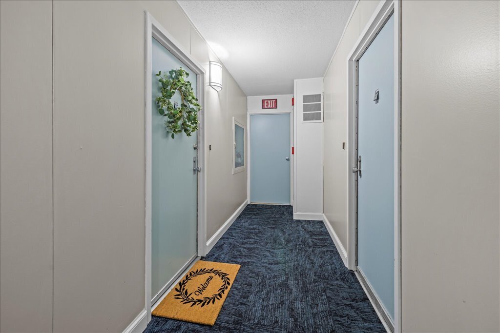 21 Entry to Unit - Corner Unit