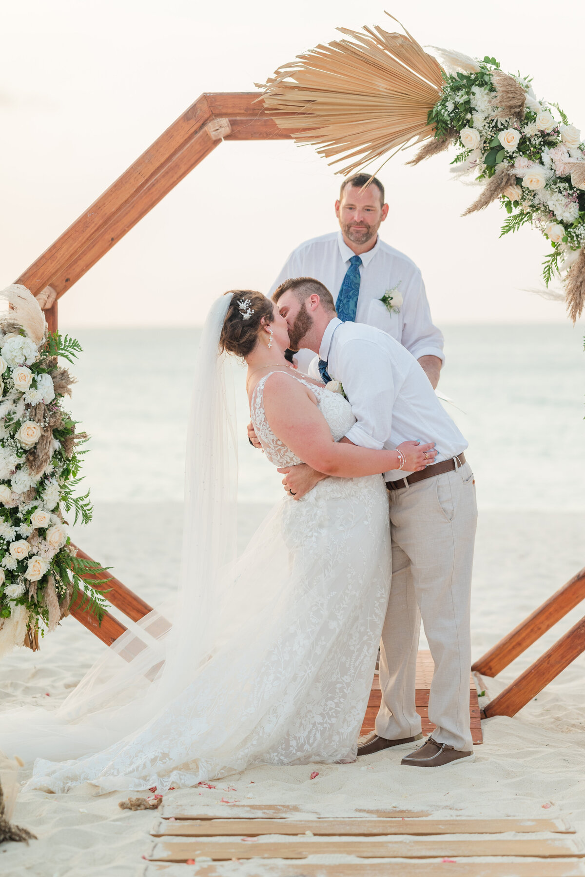 Kam & Ty - Aruba Elopement Photographer Meghan Luckenbill Photography-45