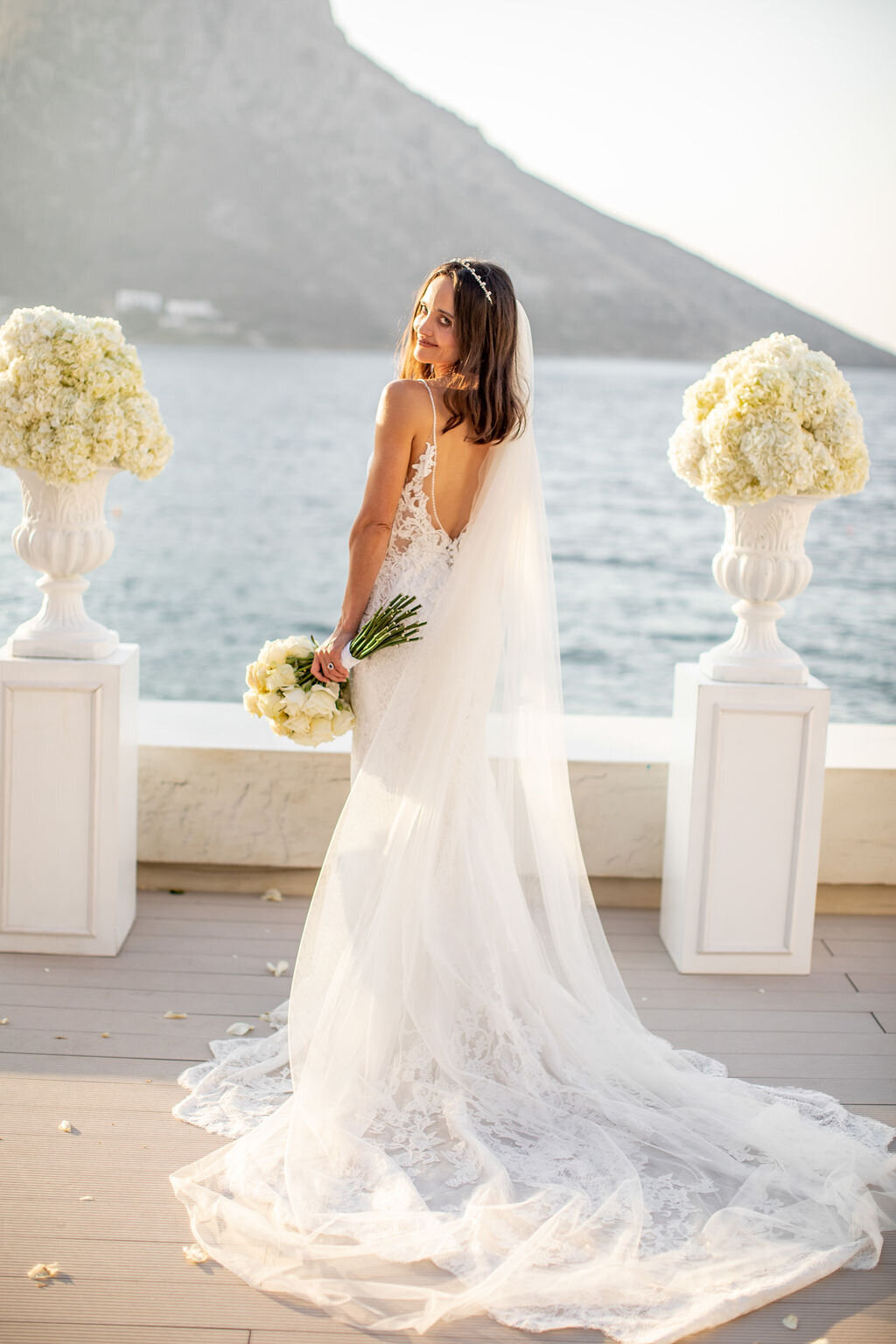 contemporary black and white wedding on kalimnos island (40)