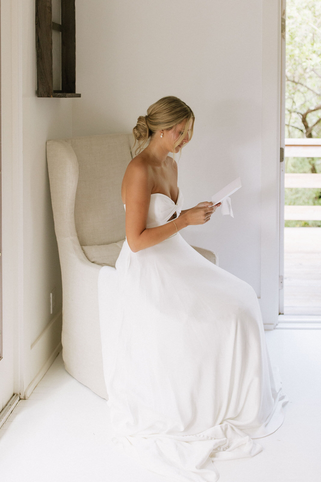 kelseylaurenphoto_c&j_bridegettingready_-111