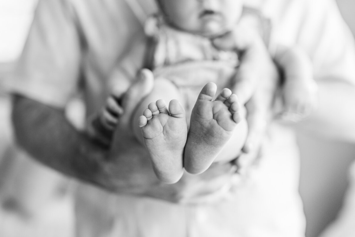 New_Hampshire_Lifestyle_Newborn_Photographer-21