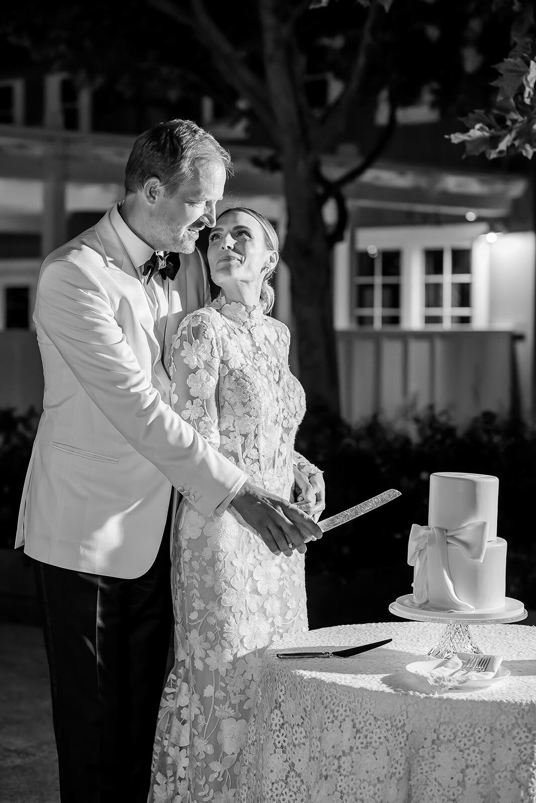 Napa-Carneros-resort-wedding-photography-wedding-classic-blackandwhite-churchwedding-wedding-thedejaureguis-089
