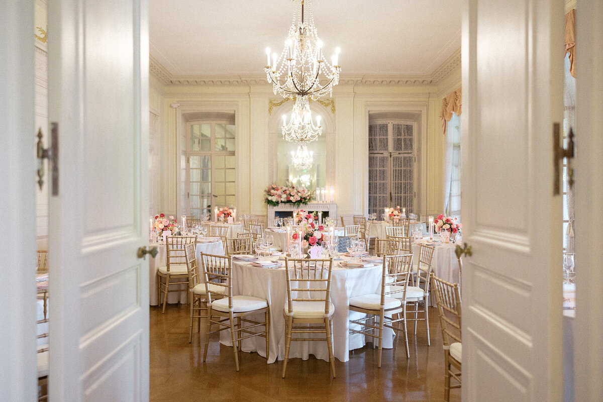 Pink destination wedding in newport-Halie Child Photography-74