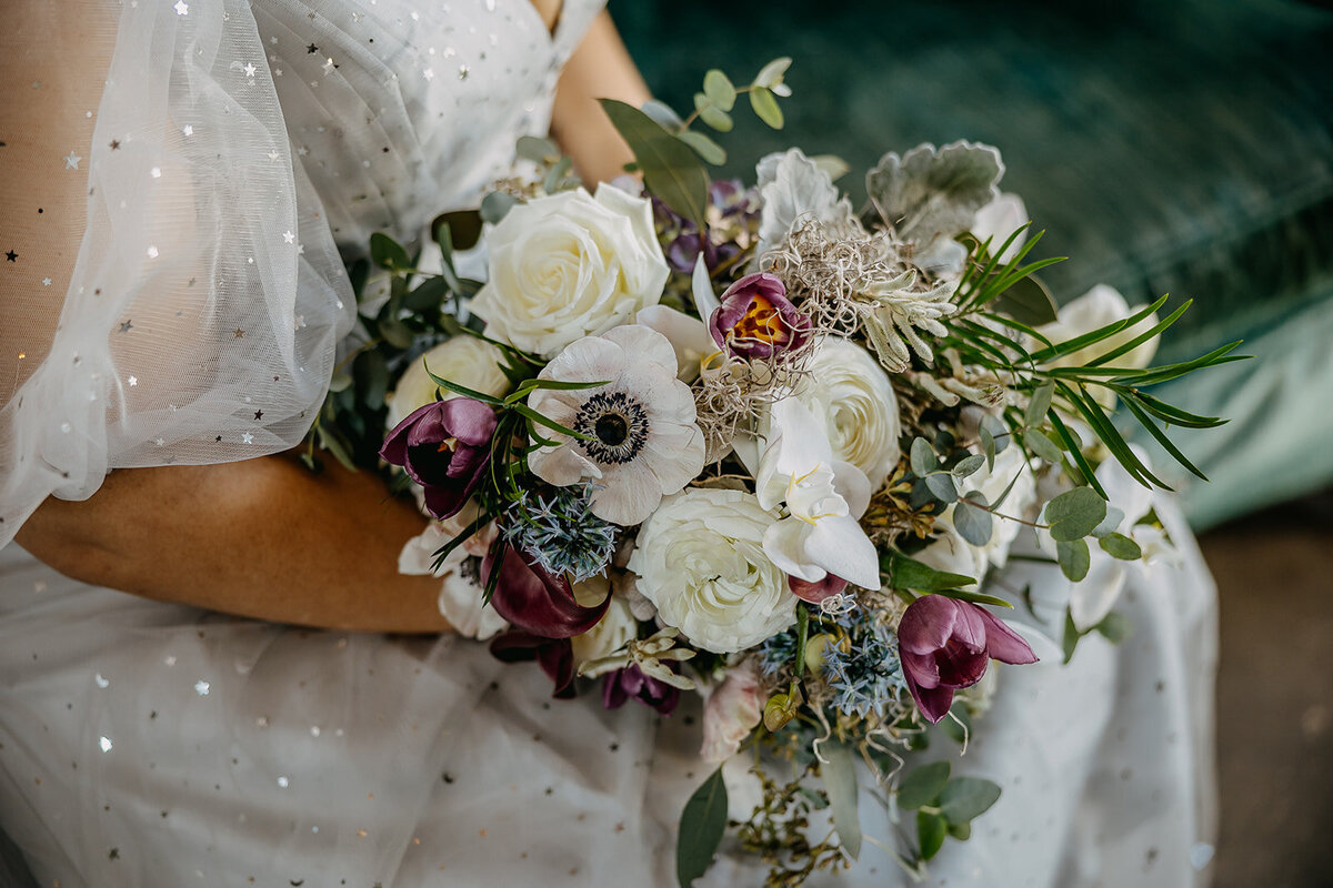 rad-red-creative-wild-roots-elopement-chantilly-chic-celebrations-8