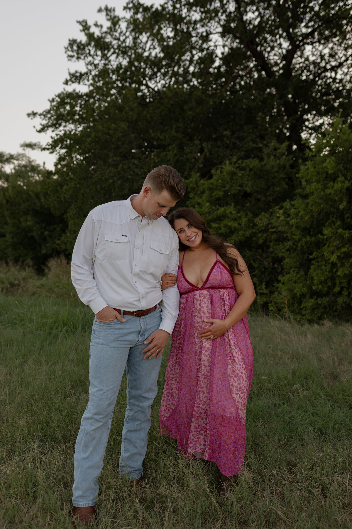 PregnancyAnnouncementPhotosOklahomaFieldPhotosBloomingEemaPhotography-2186