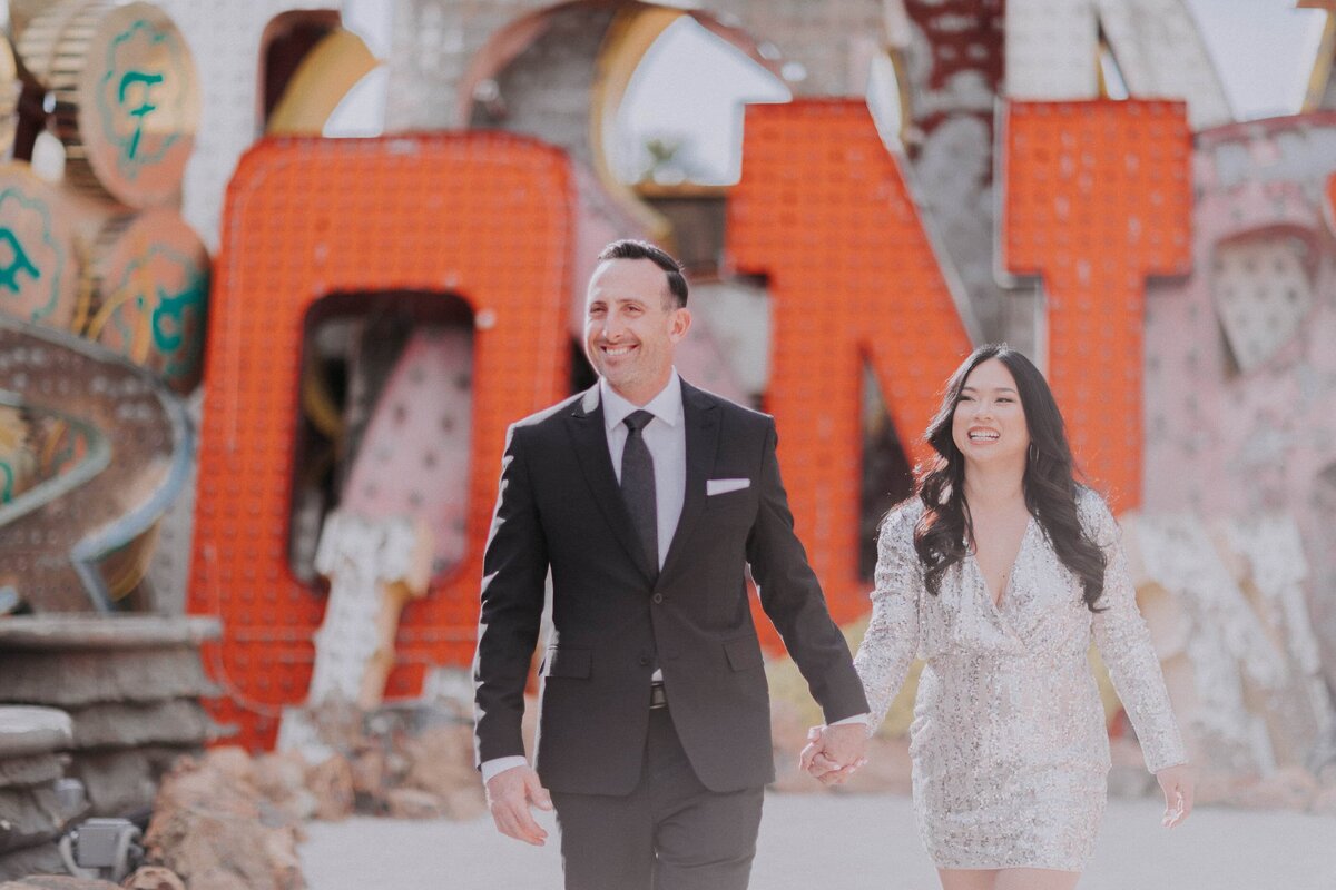 neon-museum-elopement-pictures-las-vegas-tr(5of62)