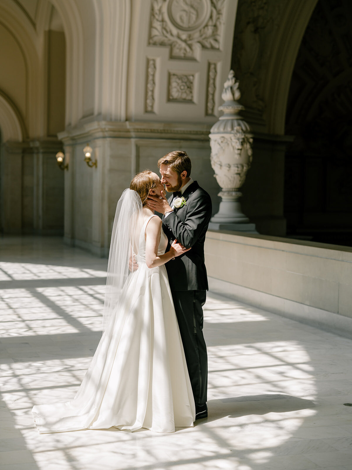 san-francisco-city-hall-wedding-elopement-documentary-best-photographer-wedding-dejauregui-photography-108