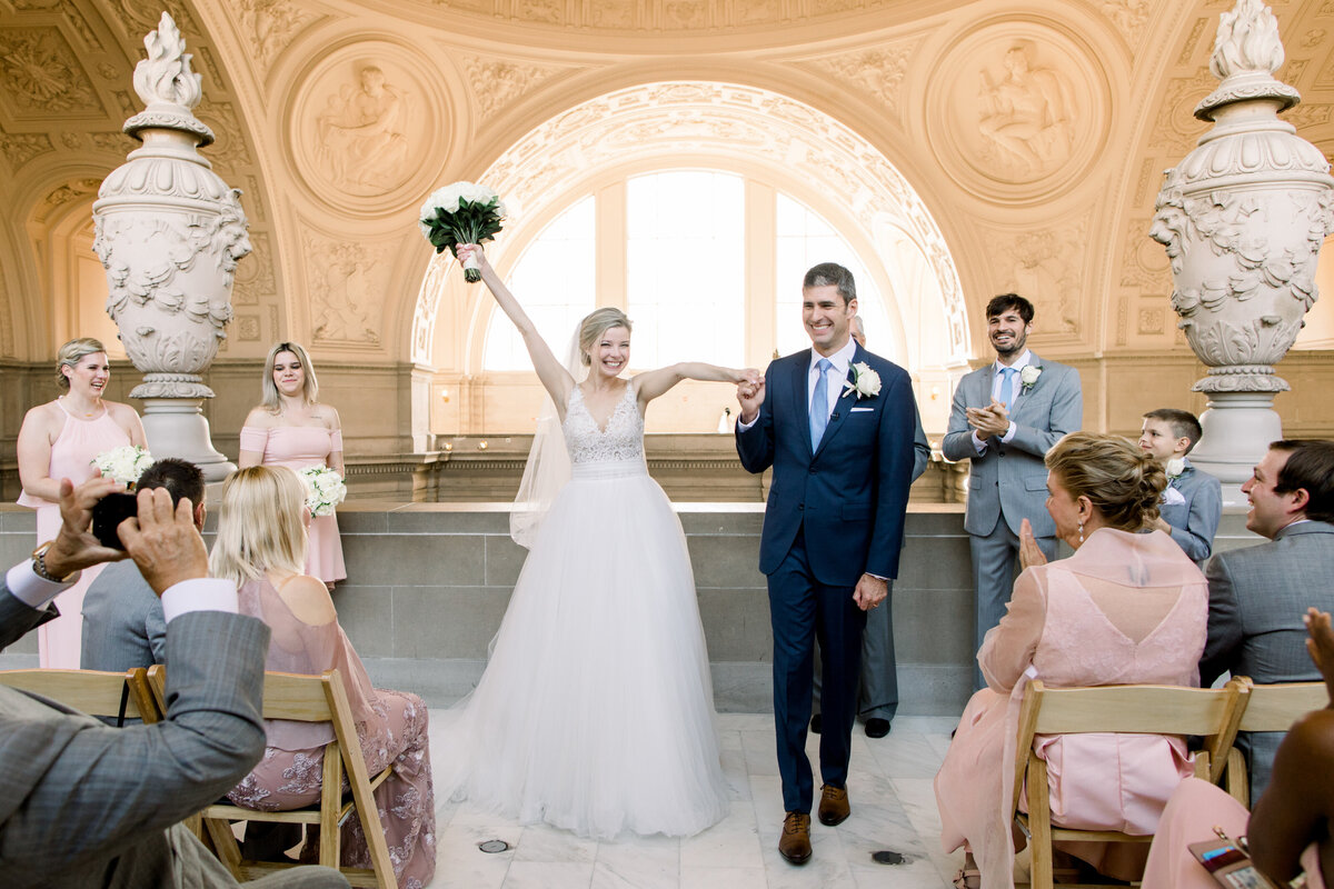 Best_San_Francisco_City_Hall_Wedding_photographer-016