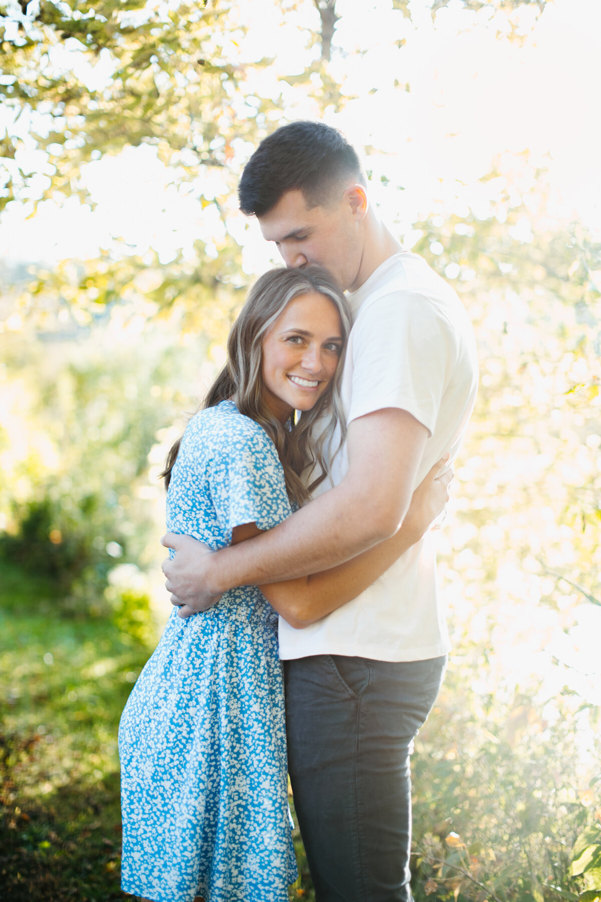 kaycie-nate-roscoe-village-engagement