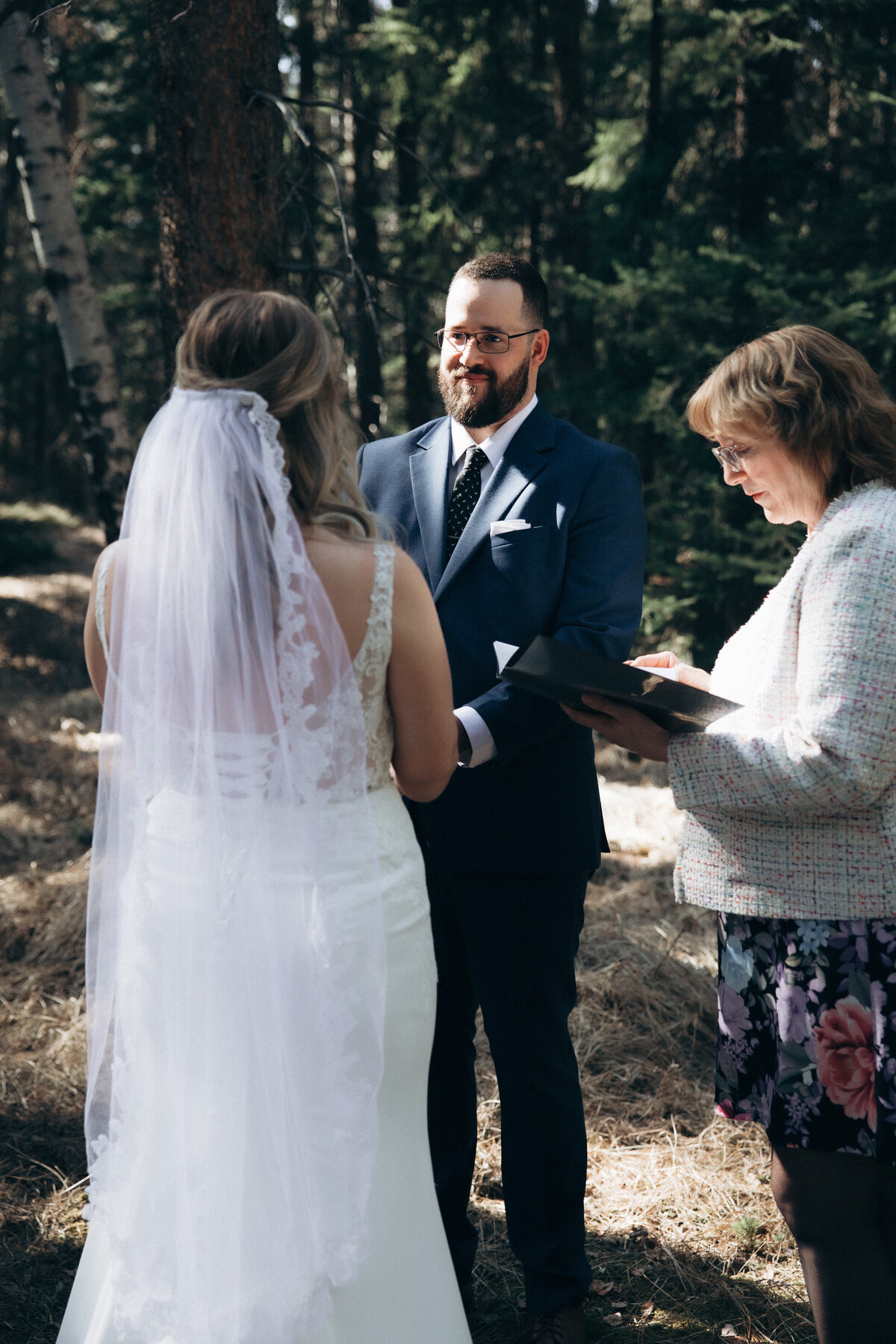 vpc-canmore-spring-elopement-16