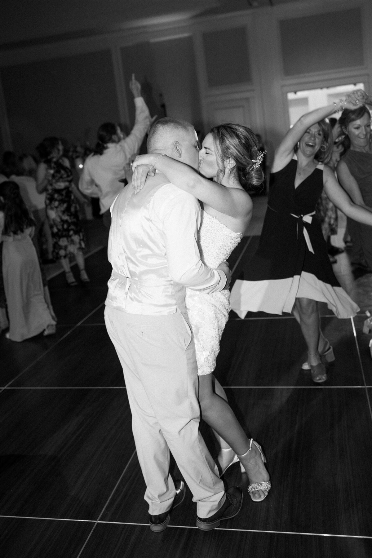WILLOW-AND-BEN-NAPA-WEDDING-PHOTOGRAPHER-784