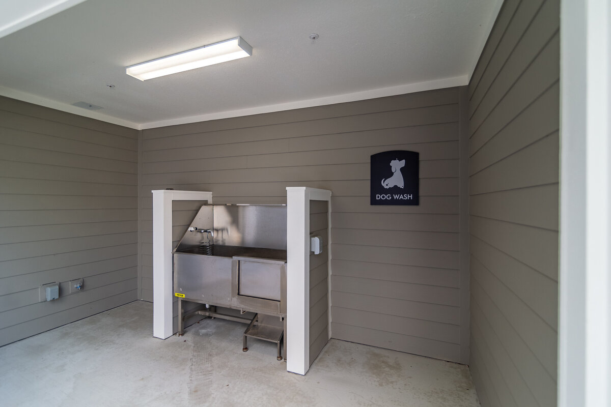 042324ROCHESTERPARK-131