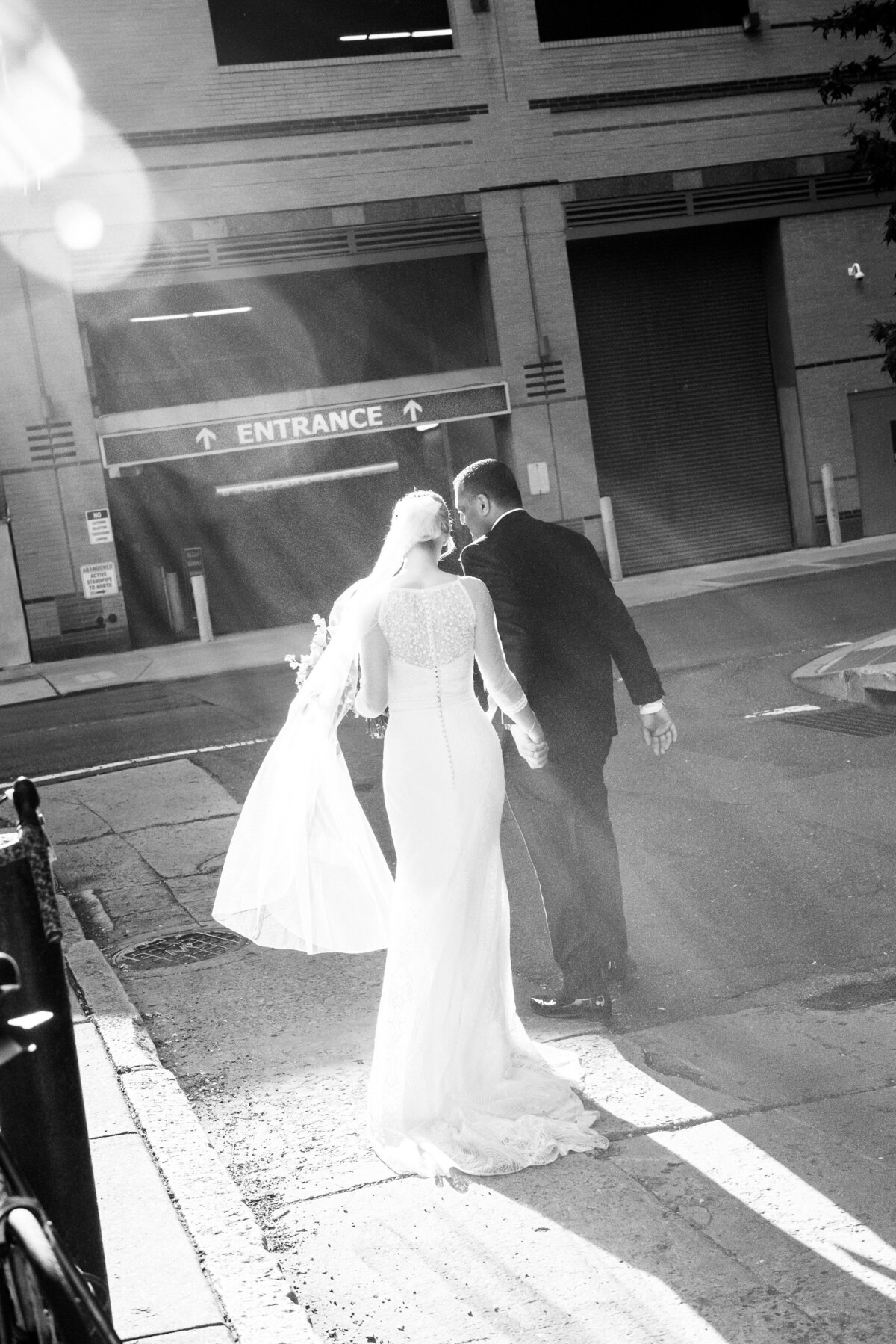 young-couple-wedding-photography-in-philadelphia-39