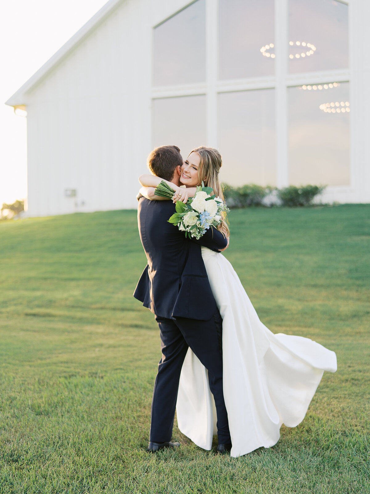 katie-dickey-photo-holubec-thefarmhouse-60