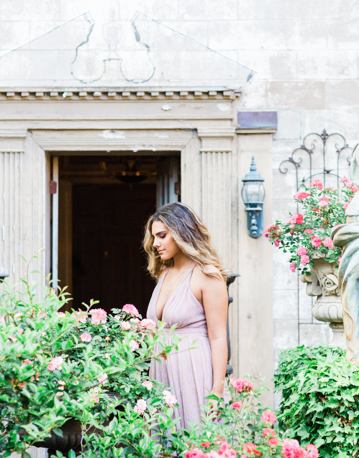 senior photos in a garden