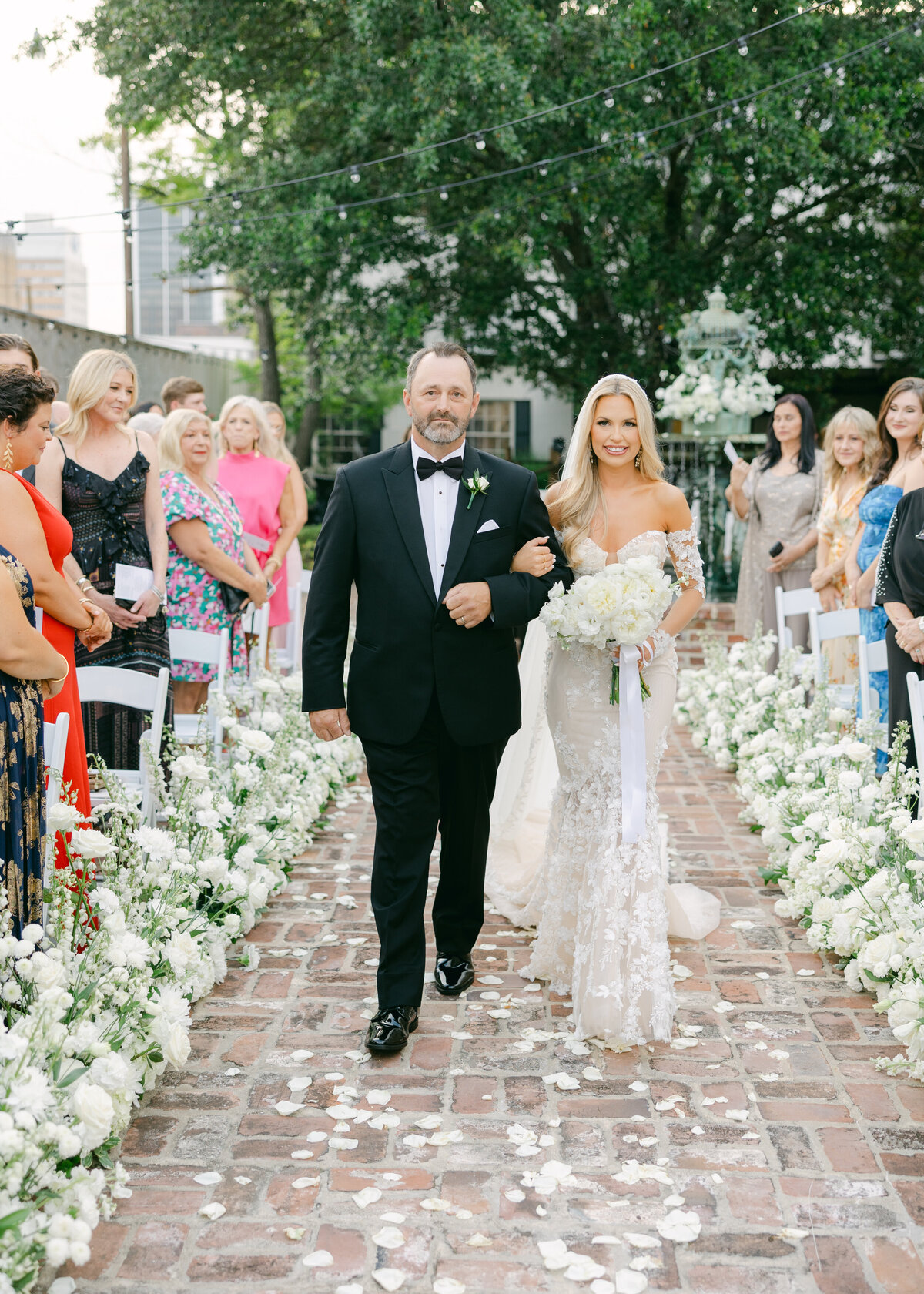 Old_Capitol_Inn_Jackson_Mississippi_Wedding_Photographer_Alyse_and_Ben_Photography-3363
