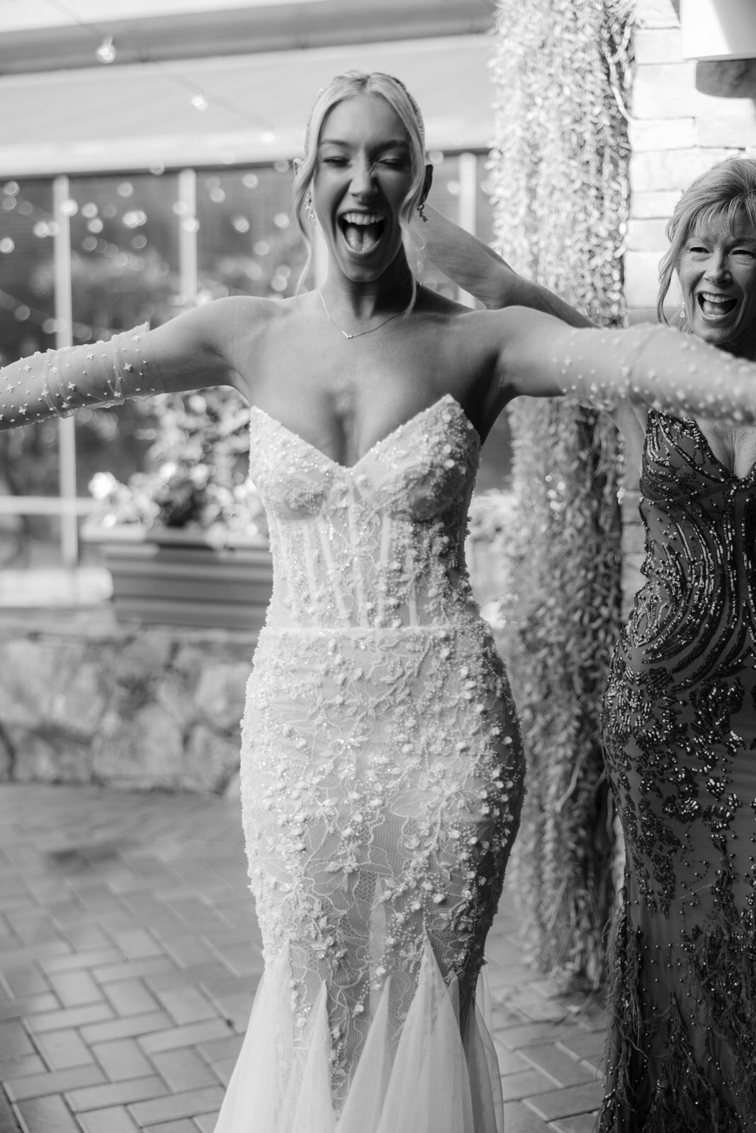crest-hollow-country-club-nyc-wedding-photographer-210
