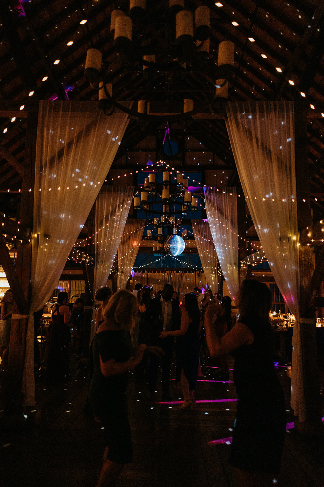 starry-disco-ball-reception-jemima-richards-photography