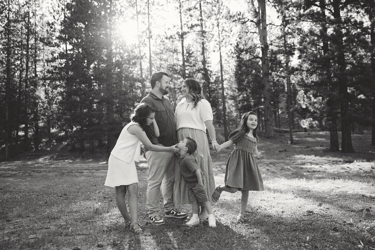 MurrayFamPicnic-MyrnaLoyPhoto-27