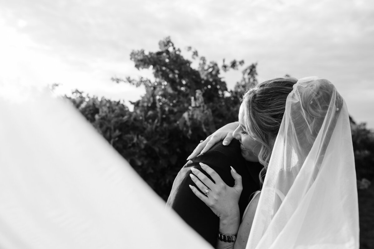 Clare-Cole-Geyserville-Inn-California-Wedding-Sneak-Peek-97