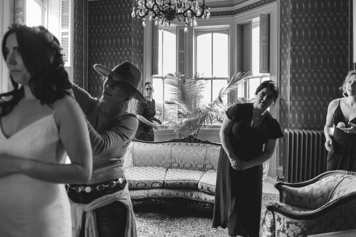 documentary photographer garden greenhouse wedding-26