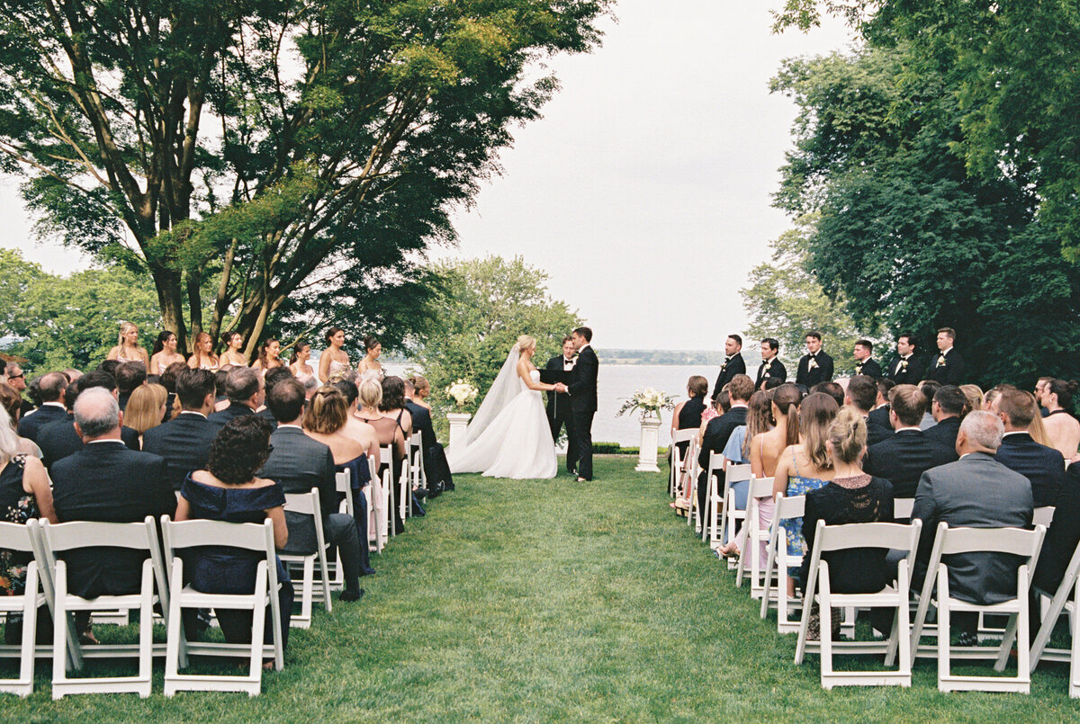 Glen Manor RI Wedding-Halie Child Photography-28