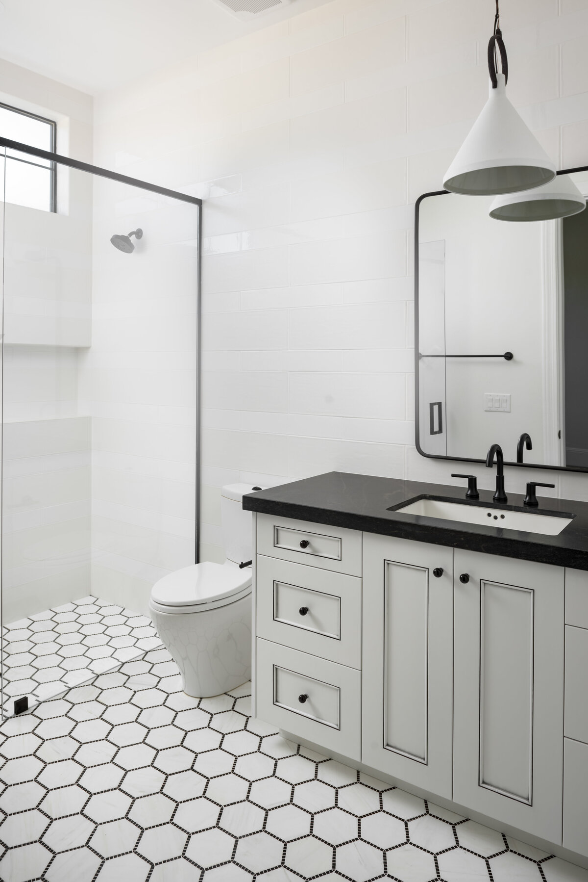 49th black and white bath