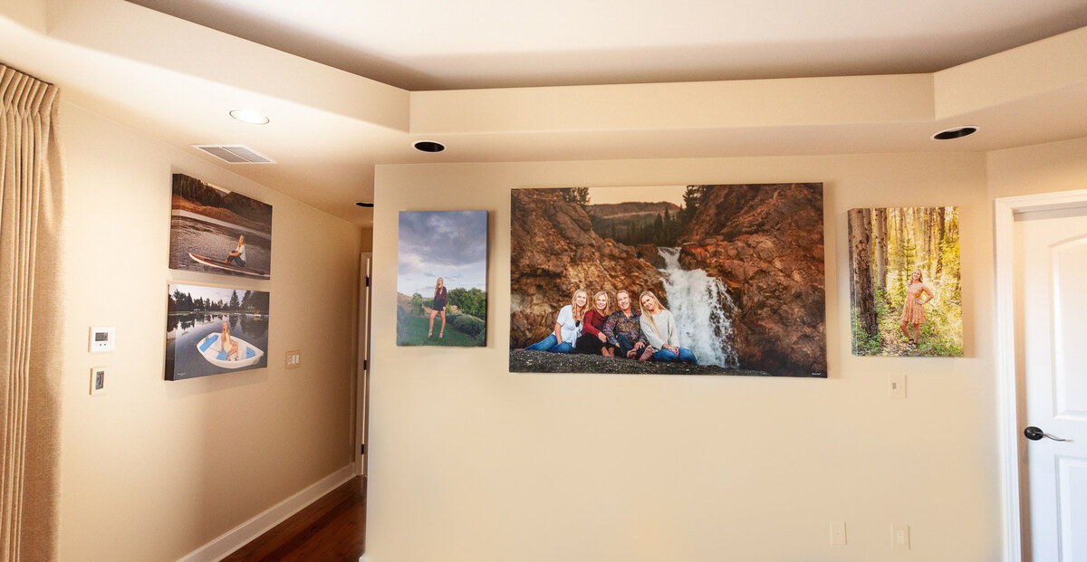 Canvases in rooms_07