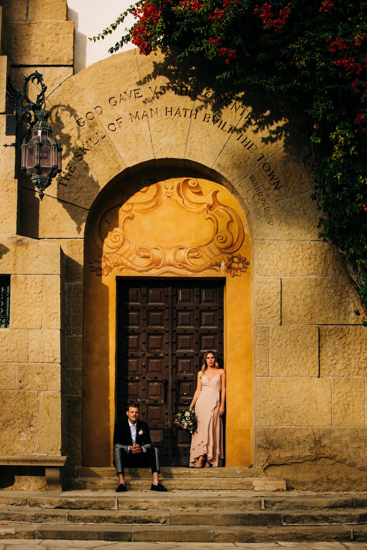 wedding-couple-santa-barbara-courthouse