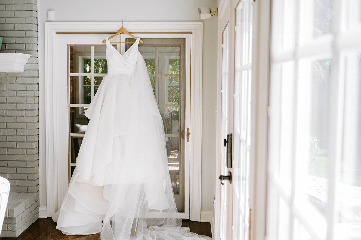 St. Mary of the Angels Chicago Wedding | Abbey Rez Photography