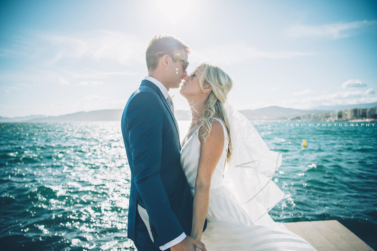 destination-wedding-photographer-nice-france-sea-couple