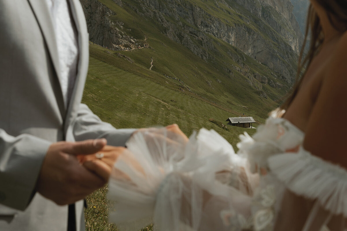 destination-wedding-elopement-photographer-italy-dolomites-seceda-documentary-tanya-davids-photo-film-19