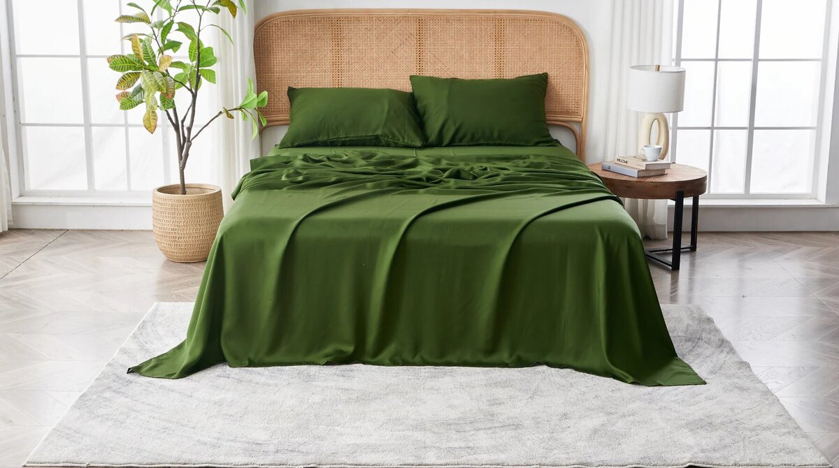 eucalyptus_sheetset_39ab97b4-83af-494f-8325-b5f19314d5c3_1800