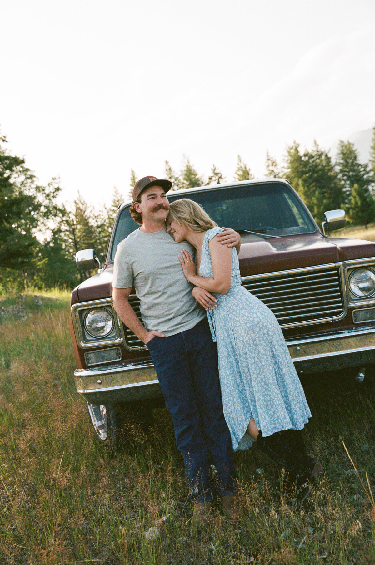 halle&evan-alberta-film-photographer-08