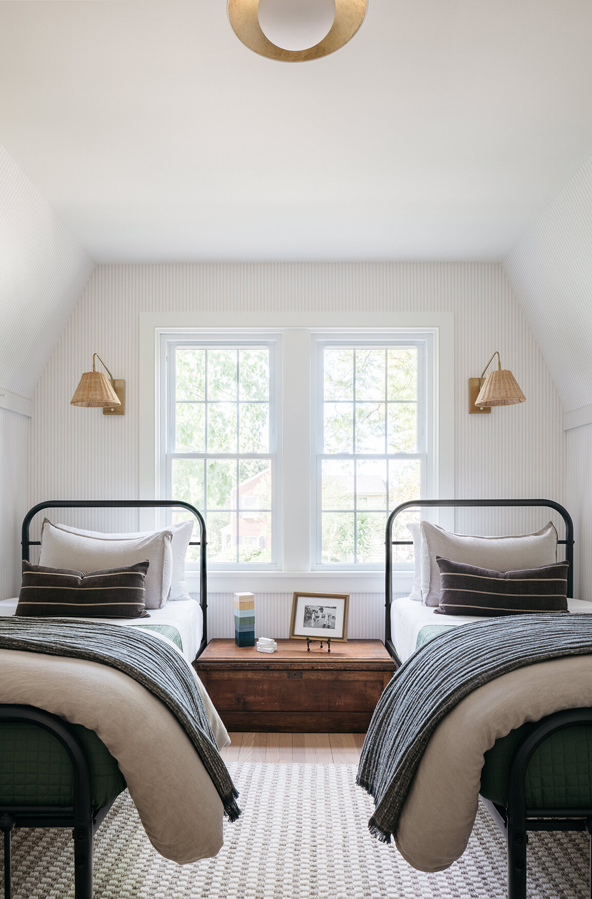 twins bedroom