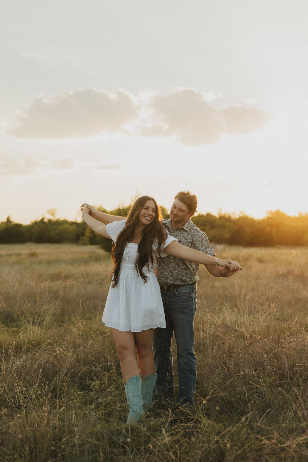 Abby Heron Photography Texas Based and Travel Wedding and Couples Photographer — Couples Gallery for Logan + Lauryn 12