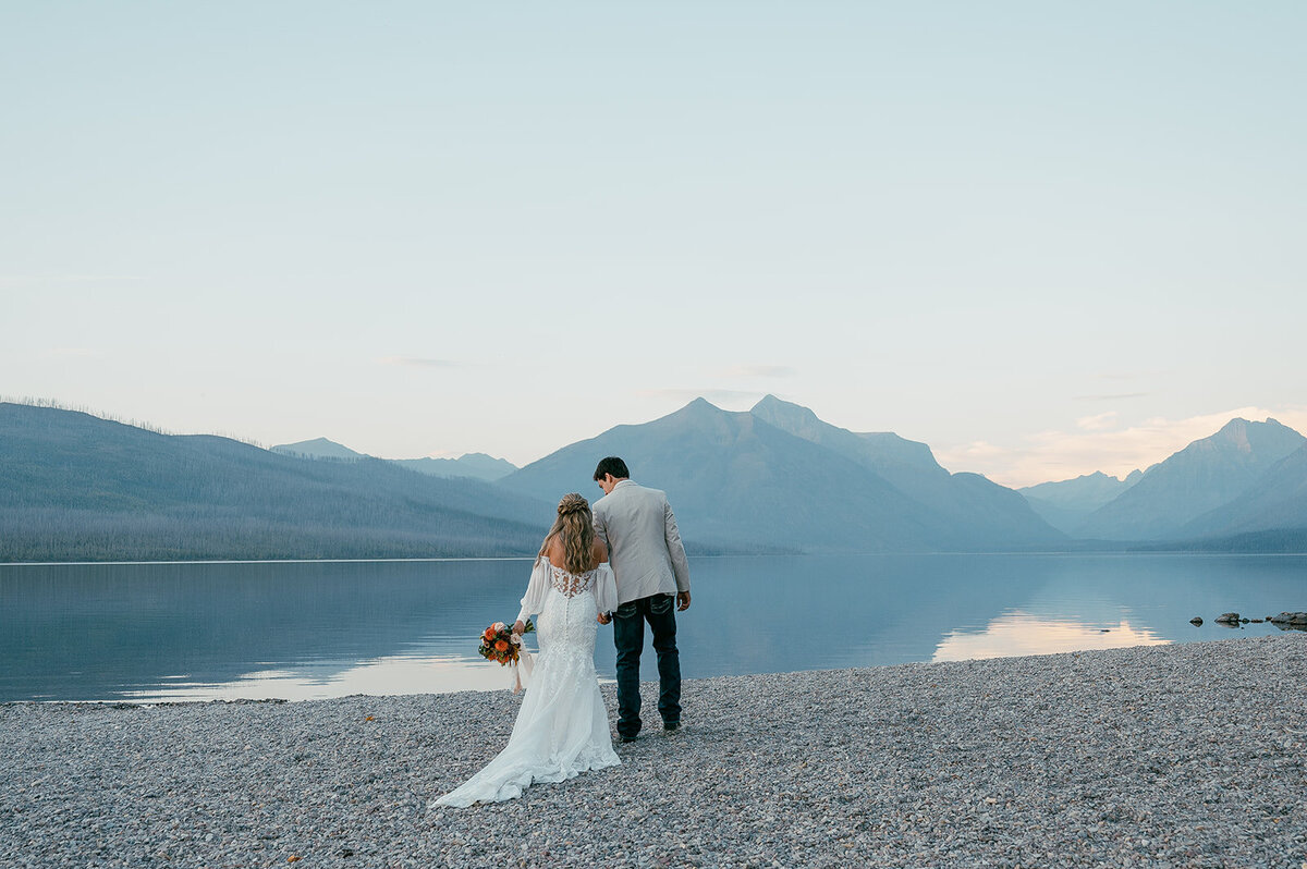 presley-gray-photo-glacier-national-park-elopement-7928