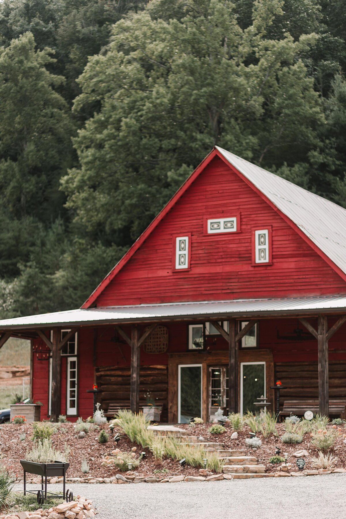 Barn 697 North Carolina Elopement Venue_0036
