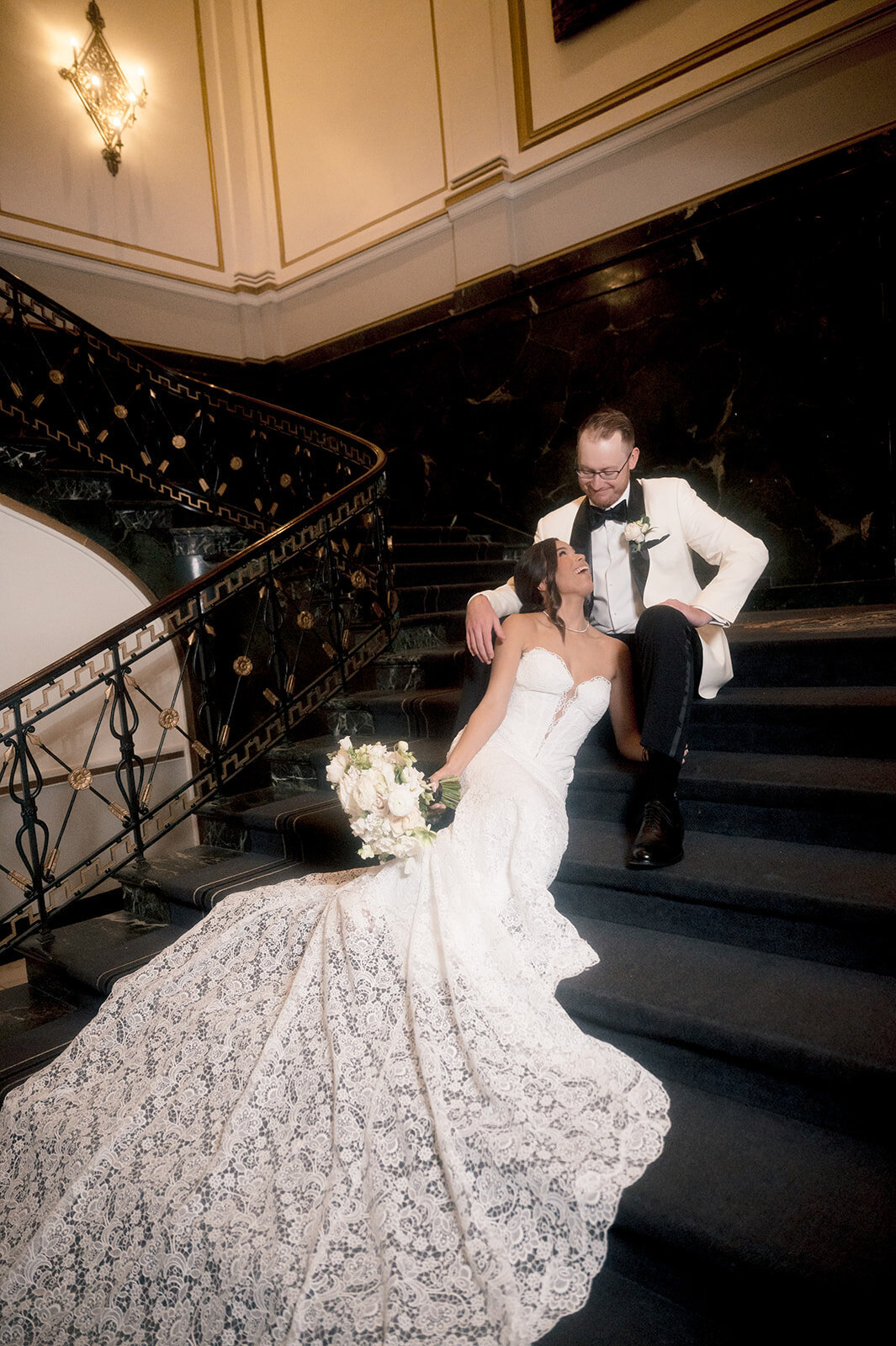 modern-wedding-portraits-at-boston-park-plaza
