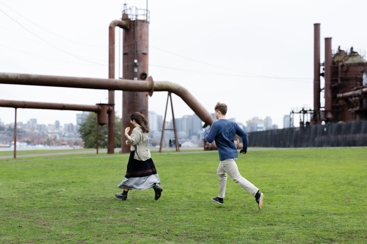 Surprise Seattle wedding Proposal, engagement photography Gas Works Park- 9